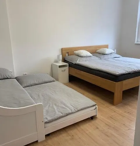 30 Frymburk