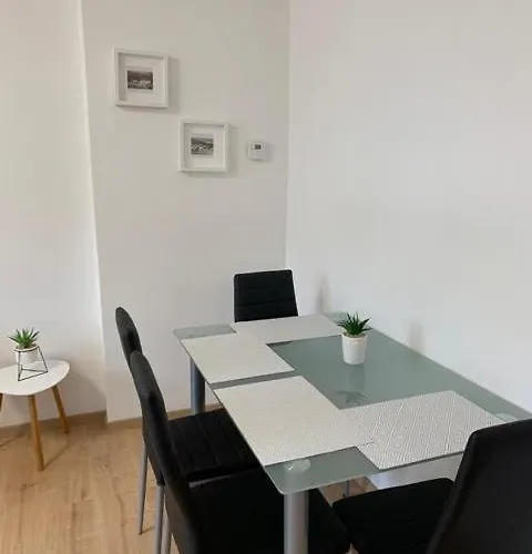 30 Apartment Frymburk